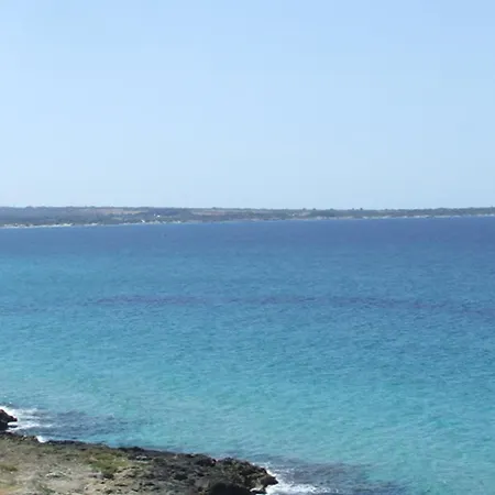 לינה וארוחת בוקר Dimora Di Mare 3*