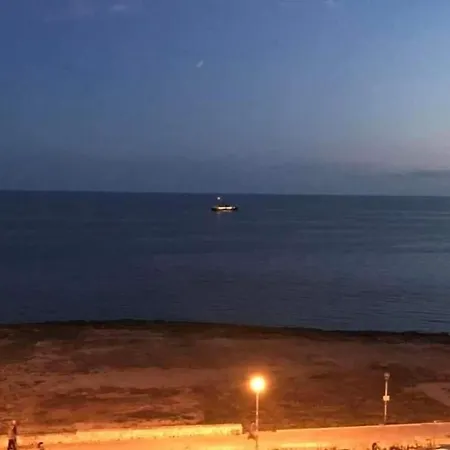 Dimora Di Mare לינה וארוחת בוקר 3*