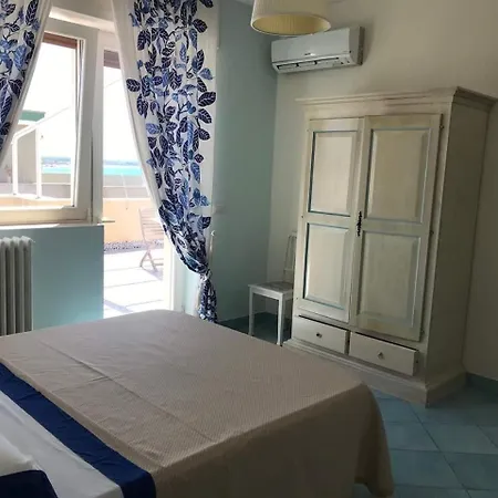 לינה וארוחת בוקר Dimora Di Mare גאליפולי