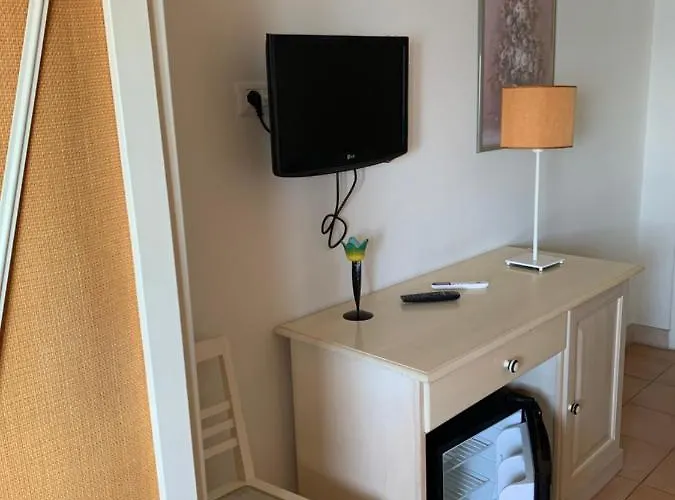 Dimora Di Mare Bed & Breakfast 3*